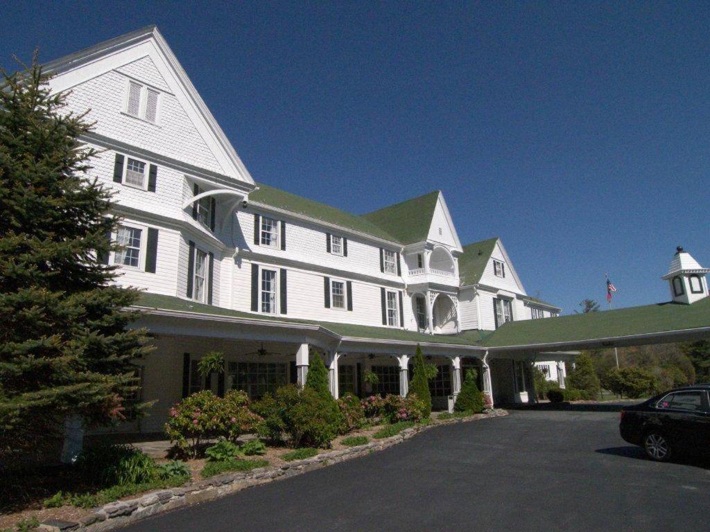 Green Park Inn Блоуинг-Рок Экстерьер фото