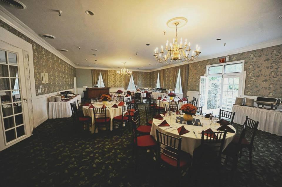 Green Park Inn Блоуинг-Рок Экстерьер фото